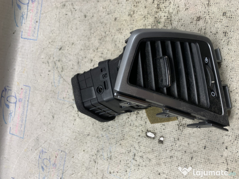 Grila ventilatie dreapta Hyundai Tucson 1.7 Motorina 2017