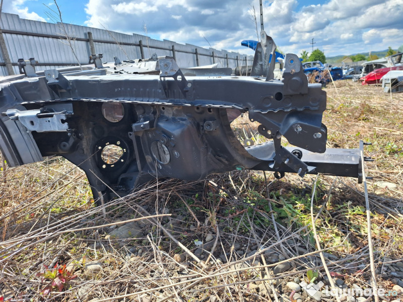 Lonjeron stanga BMW X1 2.0 Motorina 2011