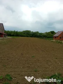Teren intravilan la 14 km de Brasov in Lunca Calnicului 1853mp
