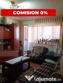 Apartament de vanzare, cu 3 camere, decomandat, 65 mp, carti