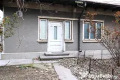 Gara - Spitalul CFR - Str. Scolii, casa din caramida, ter... 