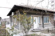 Gara - Spitalul CFR - Str. Scolii, casa din caramida, ter... 