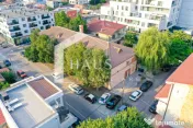 Faleză Nord Clădire birouri cu 25+ încăperi Afacere la c
