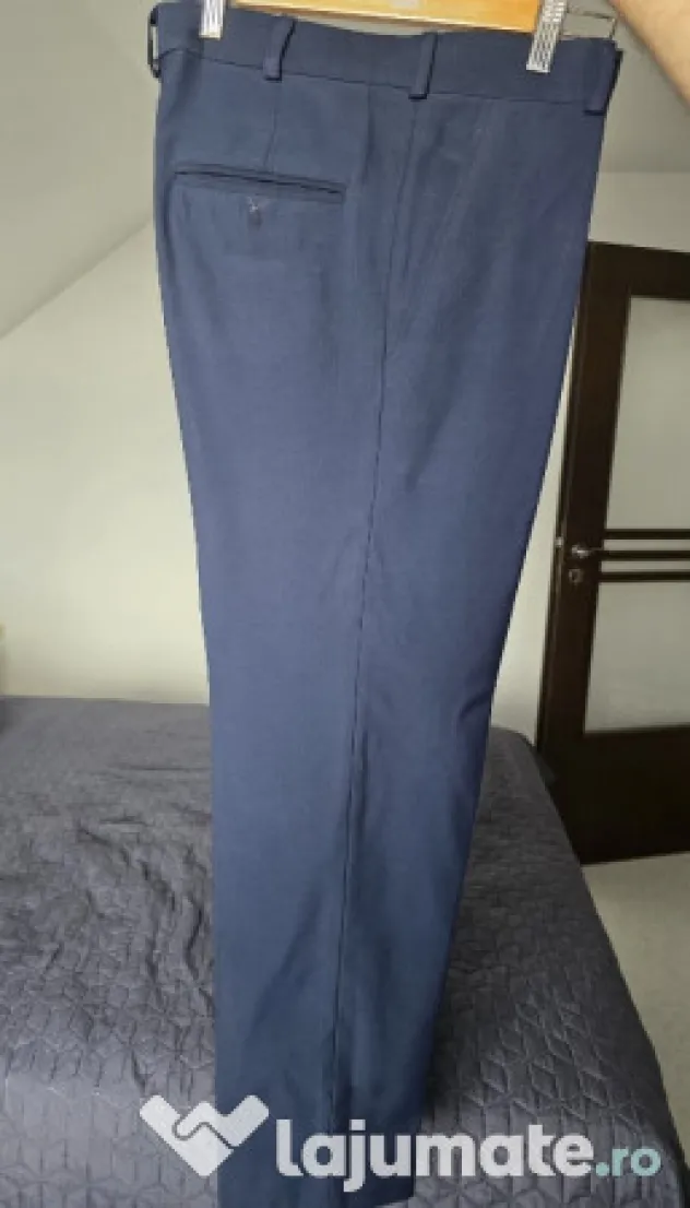 Costum barbati bleumarin