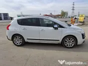 Dezmembrez Peugeot 3008 Hybrid 4x4 2.0 HDI RHC 200 cai an 2012