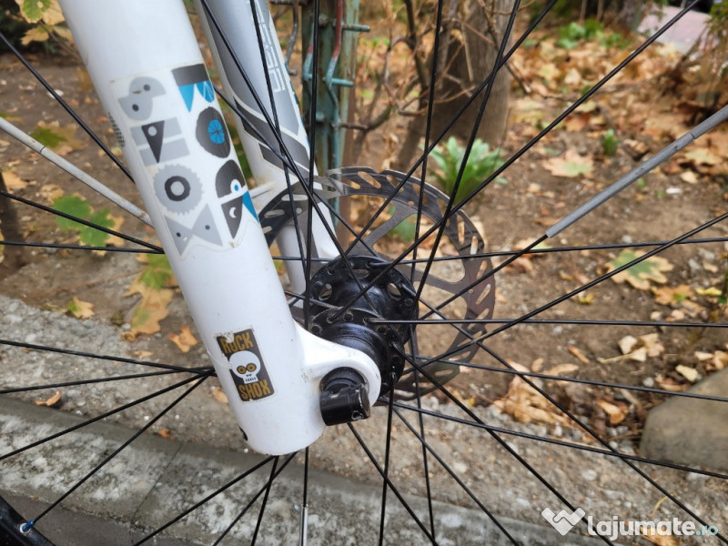 Bicicleta LaPierre IPR 329 (roti de 27.5 inch)