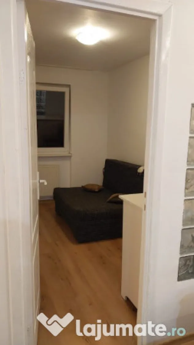 Inchiriere apartament 3 camere Central - Tarnaveni (Mures)