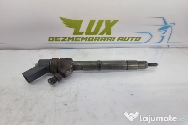 Injector injectoare 1.7 cdi om668 cod. A6680700687 0445110015 Mercedes