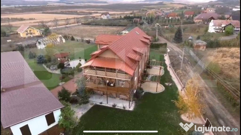 Casa Complex 6 apartamente Reghin