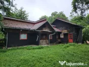 Evadare intr-un Paradis Privat: Proprietate Unică în Valenii de Munte 