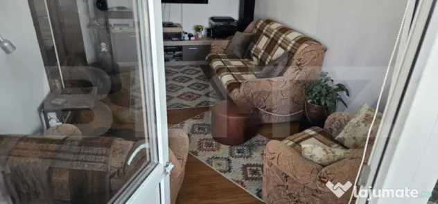 Apartament de vânzare cu 2 camere, decomandat – Zona Indu