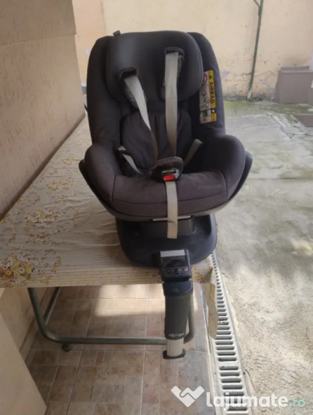 Scaun copil cu izofix de la maxi cosi