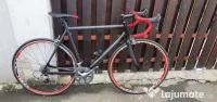 Bicicletă BMW M de carbon 