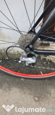 Bicicletă BMW M de carbon 