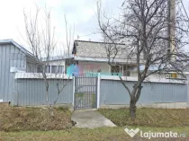 Casa cu 400 mp teren Bosanci