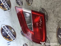 Stop dreapta hayon Skoda Superb 2 2010