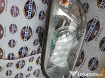 Far stanga lupa Chevrolet Captiva 2008