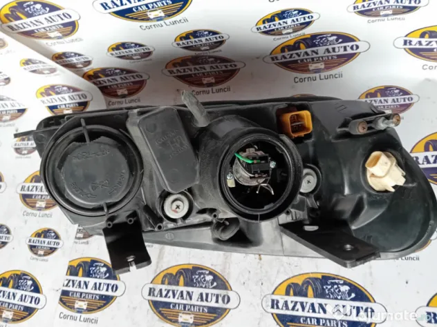 Far stanga lupa Chevrolet Captiva 2008