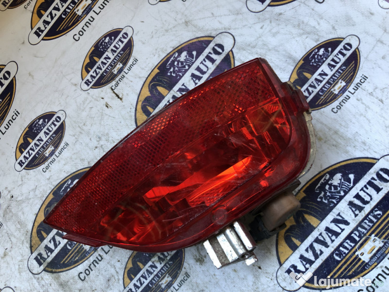 Catadioptru reflectorizant dreapta Renault Captur 2016