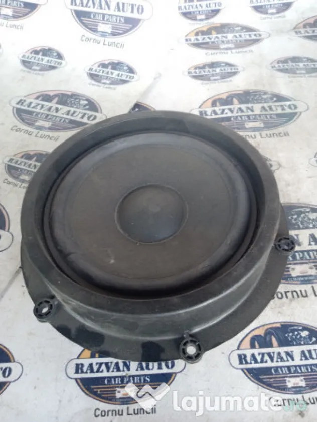 Boxa dreapta spate Porsche Cayenne 2013