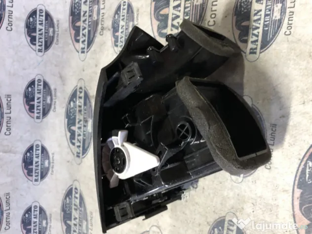 Grila ventilatie dreapta Chevrolet Captiva 2012