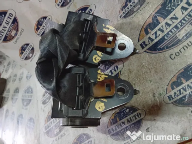 Set centuri spate stanga-dreapta Nissan Qashqai 2011