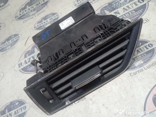 Grila ventilatie stanga Skoda Superb 3 2015