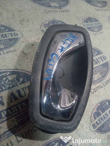 Maner interior dreapta fata Renault Clio 4 2015