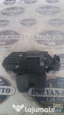 Broasca hayon Peugeot 3008
