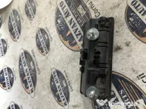 Buton deschidere hayon Volkswagen Jetta 2012