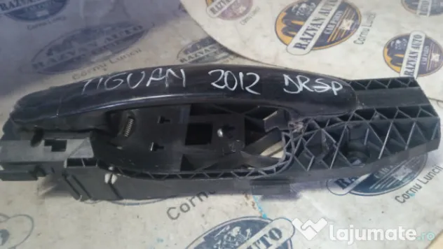 Maner exterior dreapta spate Volkswagen Tiguan 2012
