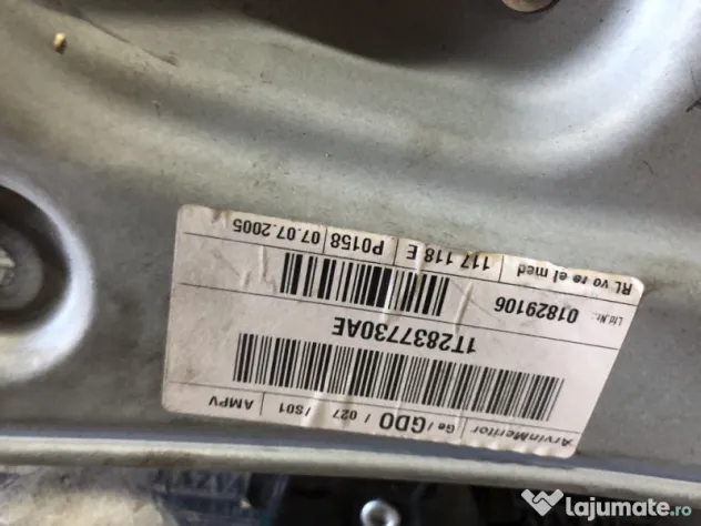 Macara geam dreapta fata Volkswagen Touran 2005