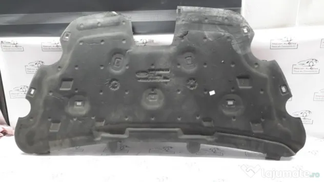 Pâsla capotă Ford Focus 2 2010