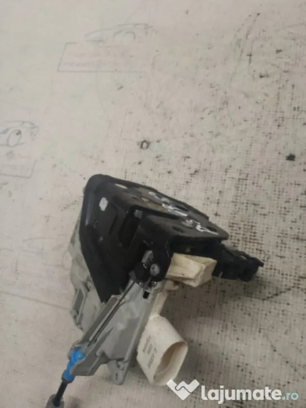 Broasca dreapta spate Audi A3 2016