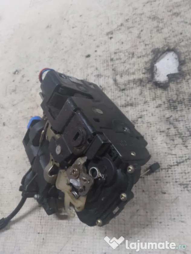 Broasca stanga spate Volkswagen Golf 4 2002