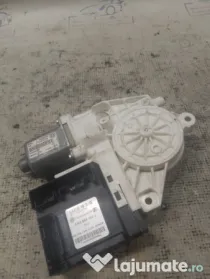 Motoras macara dreapta spate Volkswagen Tiguan 2008