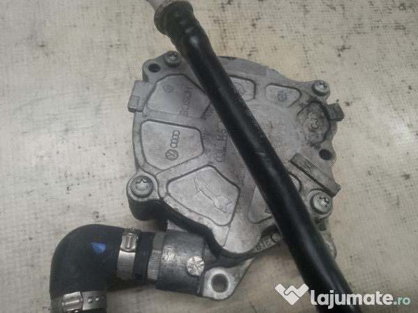 Pompa vacuum Audi A4 B8 2011