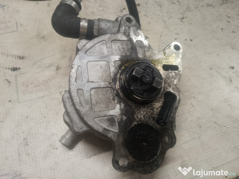 Pompa vacuum Audi A4 B8 2011