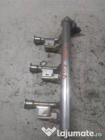Rampa injectie Ford B-MAX 1.0 Benzina 2013