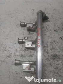 Rampa injectie Ford B-MAX 1.0 Benzina 2013