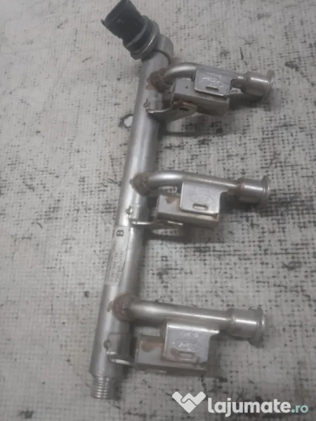 Rampa injectie Ford B-MAX 1.0 Benzina 2013
