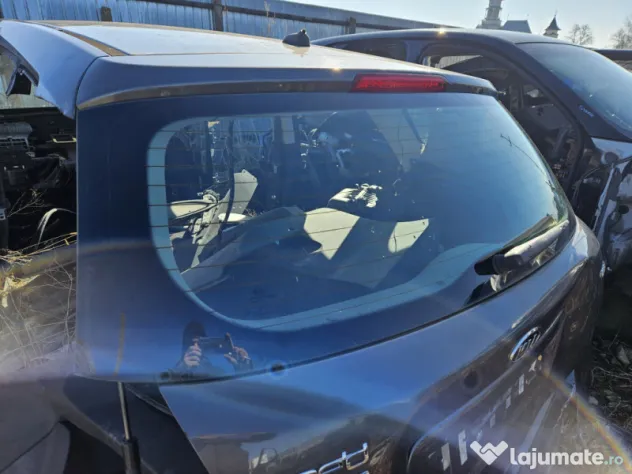 Luneta Kia Ceed Hatchback 2010