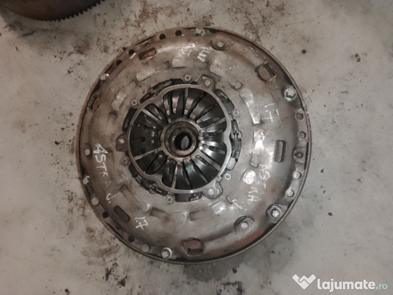 Kit ambreiaj 6+1 masa dubla Opel Astra J 1.7 Motorina 2012