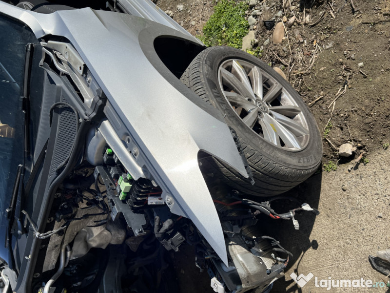 Aripa Stanga Fata Volkswagen Passat B8 Berlina 2016