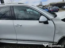 Usa dreapta fata Volkswagen Touareg 2012
