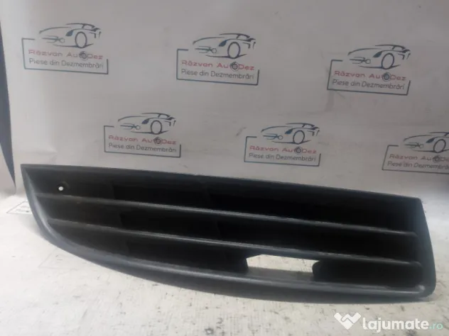 Grila proiector dreapta Volkswagen Passat B6 2006
