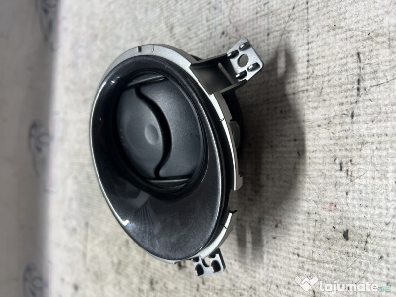 Grila ventilatie stanga Nissan Juke 2014
