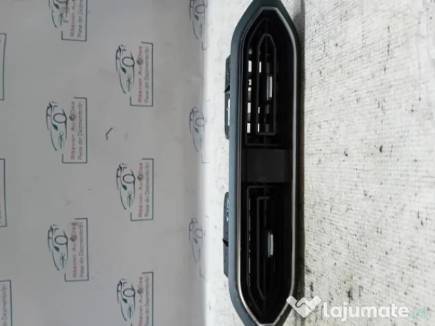 Grila ventilatie centrala Dacia Sandero 3 2022