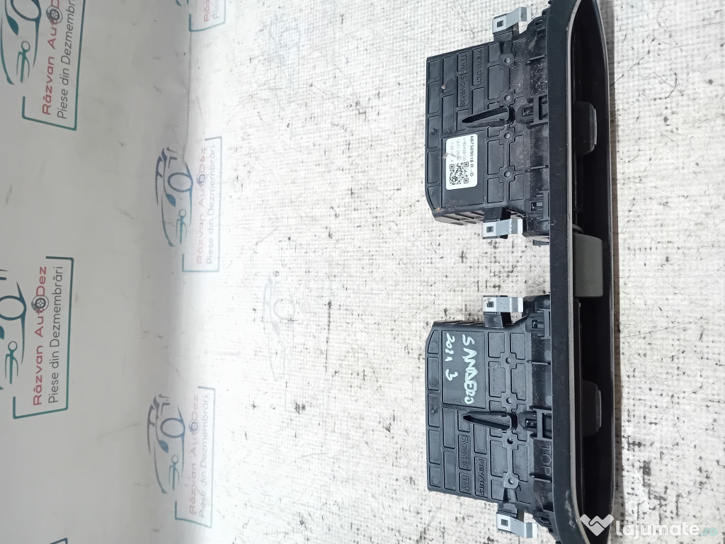 Grila ventilatie centrala Dacia Sandero 3 2022
