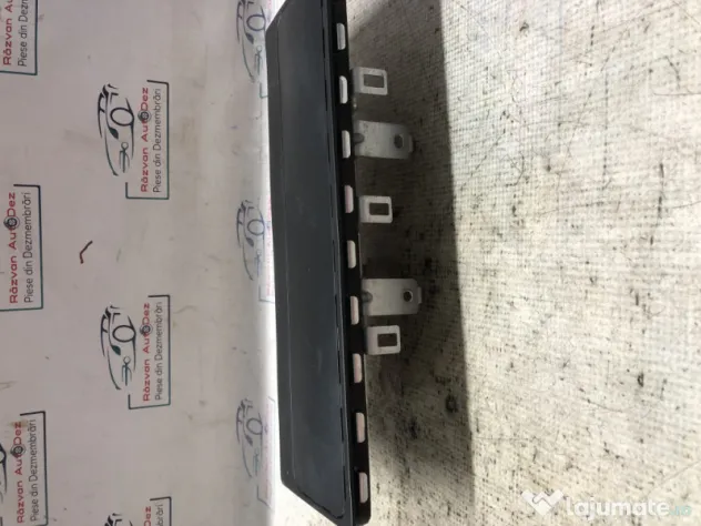 Airbag genunchi Volkswagen Passat B8 2015